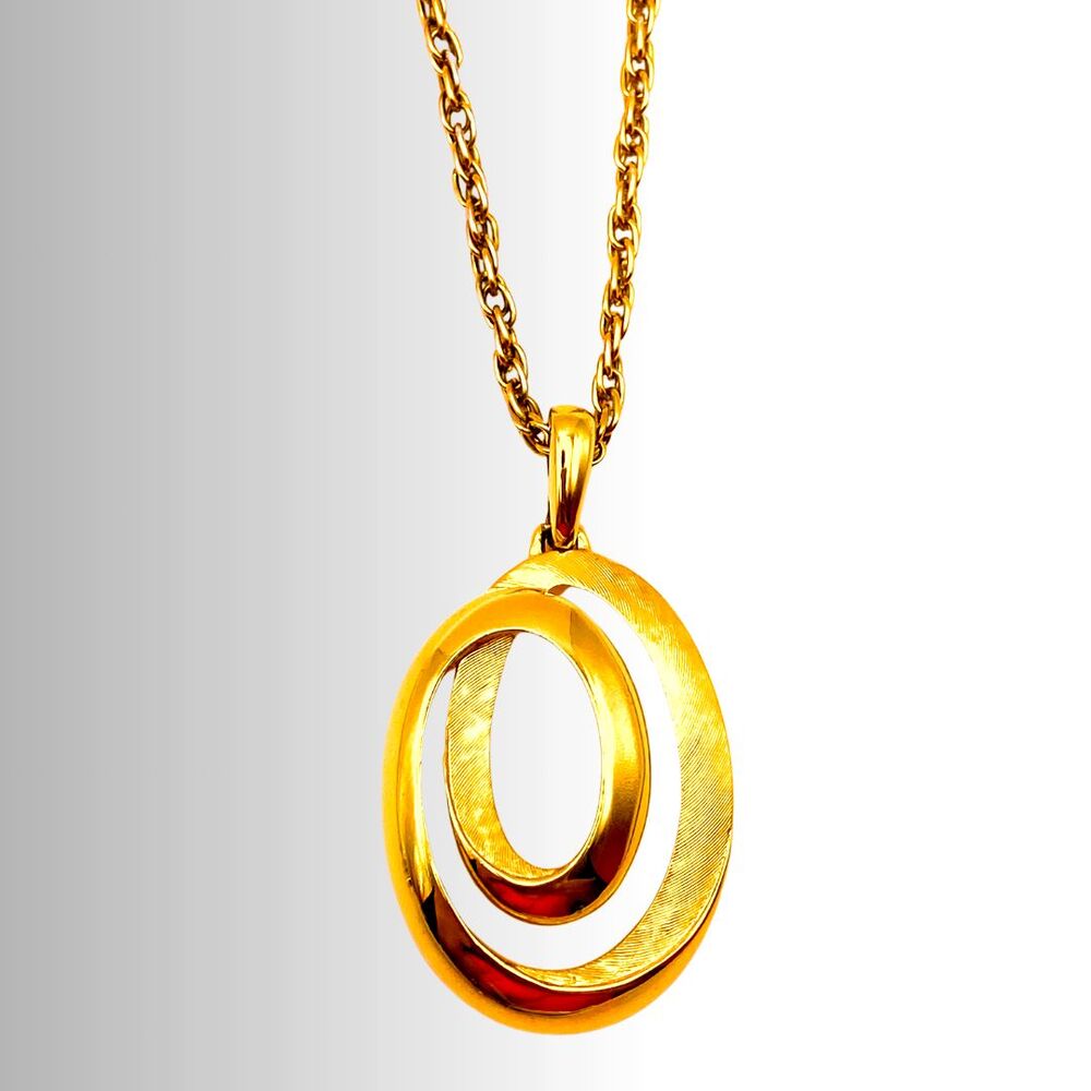 Vintage Trifari Pendant Necklace Twisted Double Loop Textured Goldtone 20" Chain